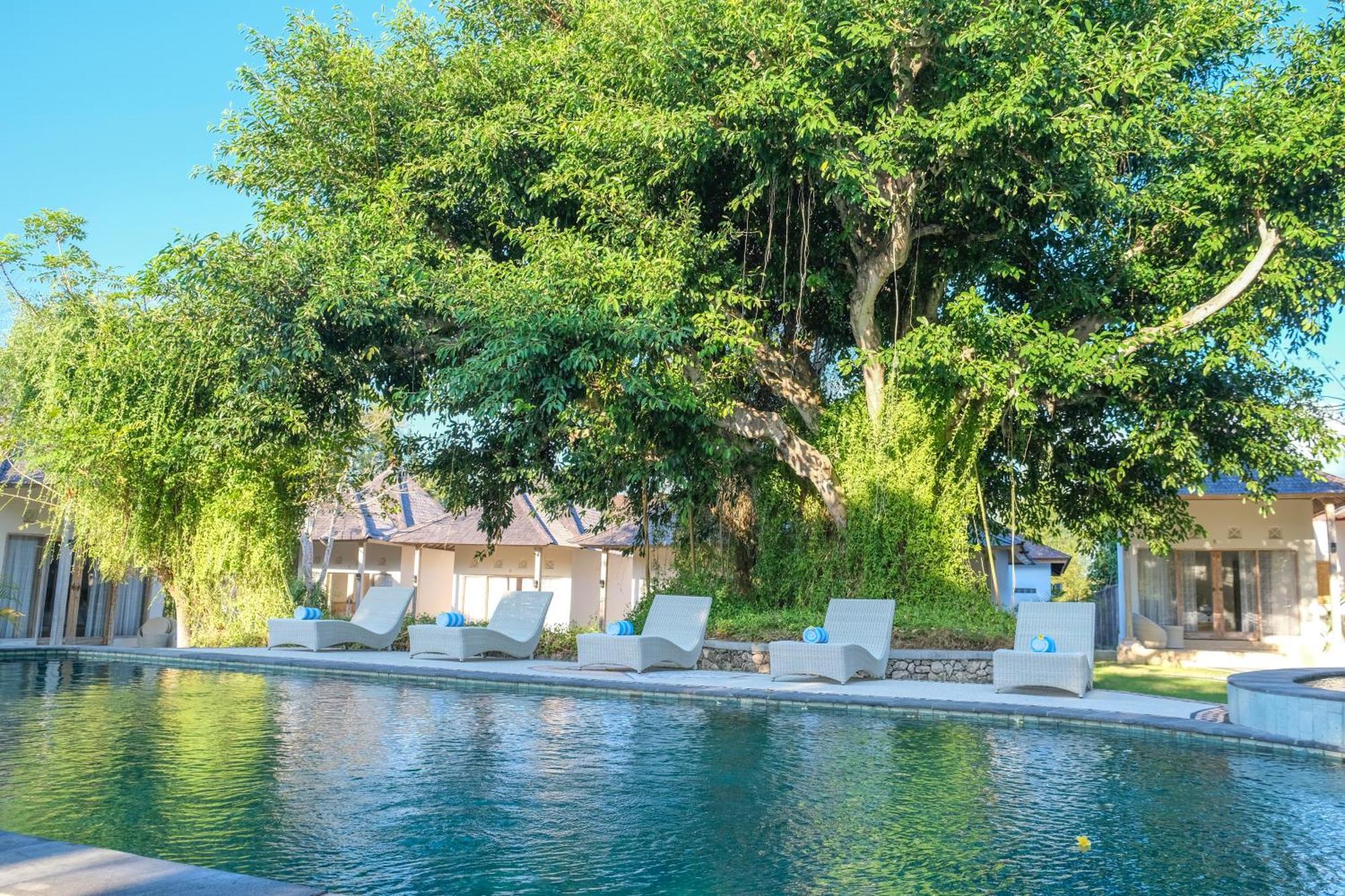 Batununggul Caspla Resort By Loccal Collection מראה חיצוני תמונה